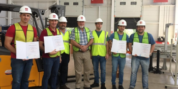 Docentes de ILOG recibieron certificación para el manejo y mantenimiento de equipos de movilidad de cargas
