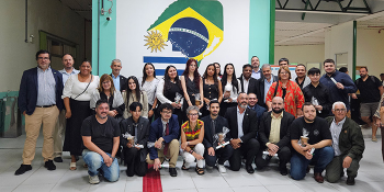 Um aplicativo móvel para facilitar a busca por animais de estimação perdidos e um sistema de gestão de estoque são dois projetos desenvolvidos por graduados da região fronteiriça.